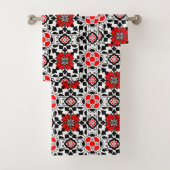 Floral Moroccan Tile, Deep Red, Black and White Bad Handdoek (Insitu)