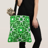Floral Moroccan Tile, Emerald en Lime Green Tote Bag (Dichtbij)
