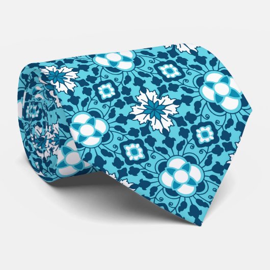 Floral Moroccan Tile, Indigo, Sky Blue en White Stropdas (Opgerold)