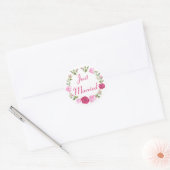 Floral net getrouwd roze rose bruiloft aankondigin ronde sticker (Envelop)