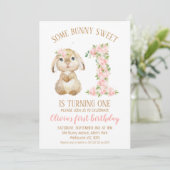 Floral Number Bunny Rabbit 1st Birthday Invitation Kaart (Staand voorkant)