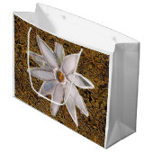 "Floral on Display" (Large) Gift Bag Groot Cadeauzakje (Voorkant Gekanteld)