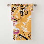 Floral Oranje design, Hollow Life Bad Handdoek (Insitu)