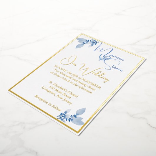 Floral Pastel Blue Wedding Gold Folie Uitnodiging (Gedraaid)