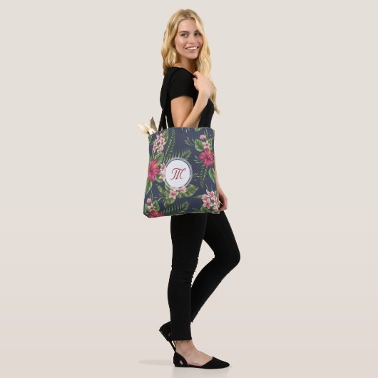 Floral patroon Hibiscus Monogram Canvas tas (Op model)