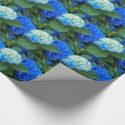 Floral Pattern Blue Hydrangea Cadeaupapier (Hoek)