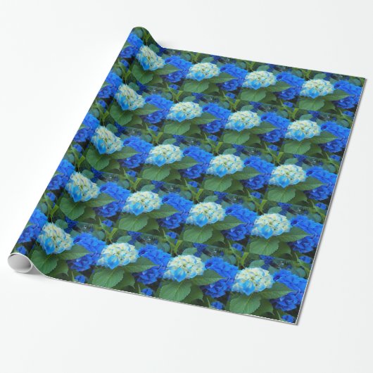 Floral Pattern Blue Hydrangea Cadeaupapier (Uitgerold)