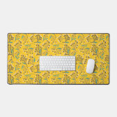 Floral Pattern in  delicate branches and buds Bureaumat (Keyboard & Muis)