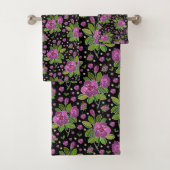Floral Pattern Lilac Pink Green Black Bad Handdoek (Insitu)