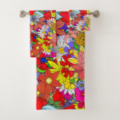Floral Pattern Yellow Blue Paars Green Red Bad Handdoek (Insitu)