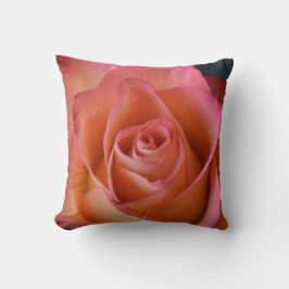 Floral Peach Pink Rose Sierkussen