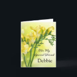 Floral Print Custom Name Birthday Card Friend Card Kaart<br><div class="desc">Stel je voor dat deze mooie florale gedrukte verjaardagskaart geopend wordt door je speciale vriend met haar eigen naam erop. De groet drukte binnen het wensen van de ontvanger een gelukkige verjaardag. Pas haar naam aan door menu bij het recht te kiezen, klik op "Debbie" en wijzig tekst. Pas verder...</div>