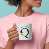 Floral Q Monogram Mok met bewerkbare naam