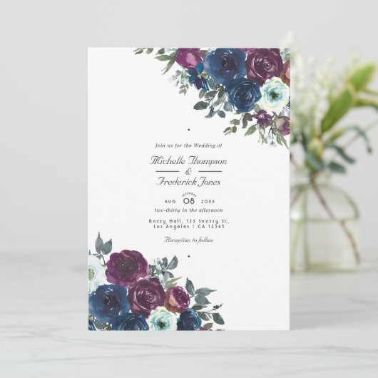 Floral QR-code RSVP bruiloft pruimen en zeemacht Kaart (Staand voorkant)