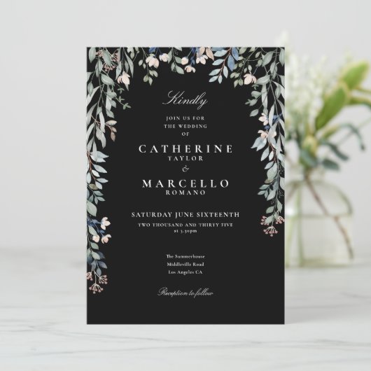 Floral QR Code Zwart-wit bruiloft Kaart (Staand voorkant)