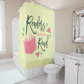 Floral Readers lezen het boek Douchegordijn (In situ)