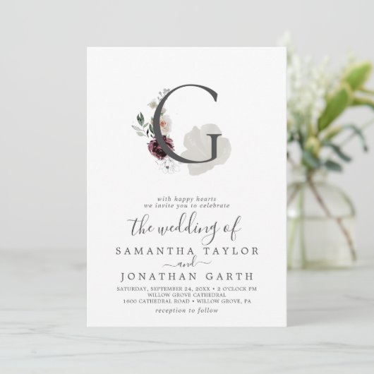 Floral Romance Letter G Monogram Weddenschap Kaart (Staand voorkant)