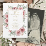 Floral Roos 50th Golden Jubileum Wedding Photo Kaart<br><div class="desc">Een elegante 50e gouden trouwdag-uitnodiging met  rozen floralen en elegante goudtypografie met je speciale foto op de achterkant. Ontworpen door: Thisnotme©</div>