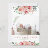 Floral Roos Roze Aangepast Foto Baby Girl Geboorte Aankondiging (Voorkant)