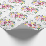 Floral Rose Bouquet, op en van Cadeaupapier<br><div class="desc">Dit pakpapier is zeker een hit! Dit artikel is ontworpen met een waterverf bloempatroon dat door mij is gemaakt en geschilderd en kan worden aangepast met uw eigen namen "aan" en "van"! Elimineer de behoefte aan labels of de horror van geschenk die fouten geeft met dit gepersonaliseerde inpakpapier.</div>