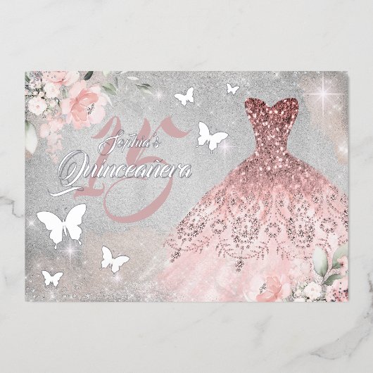 Floral Sparkle Jurk Vlinder Roze Quinceanera Folie Uitnodiging (Voorkant)