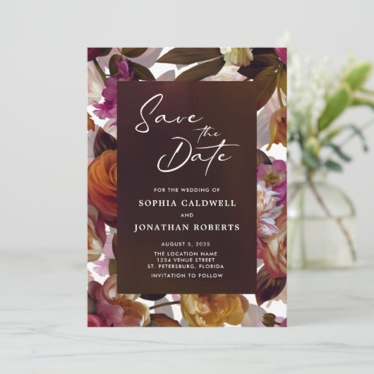 Floral Splendor QR Code Modern Moody Wedding Save The Date (Staand voorkant)