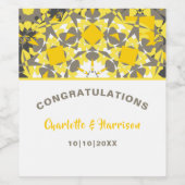 Floral Sunny Yellow Grey White Elegant Wijn Etiket (Enkel label)