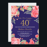 Floral Surprise 40th Birthday Gold Glitter Blue Kaart<br><div class="desc">Red Floral Surprise 40th Birthday Invitation for Women. Waterverf botanische bloem. Gold Glitter. Roze pinda's bloemen. Volwassen verjaardag. Navy Blue Background Voor verdere aanpassing,  te klikken gelieve de knoop "van de Aanpassing het"en ons ontwerphulpmiddel te gebruiken om deze sjabloon te wijzigen.</div>