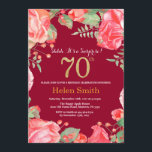 Floral Surprise 70th Birthday Gold Burgundy Red Kaart<br><div class="desc">Red Floral Surprise 70th Birthday Invitation for Women. Waterverf botanische bloem. Gold Glitter. Roze pinda's Floral Flowers. Volwassen verjaardag. Burgundy Red Background Voor verdere aanpassing,  te klikken gelieve de knoop "van de Aanpassing het"en ons ontwerphulpmiddel te gebruiken om deze sjabloon te wijzigen.</div>