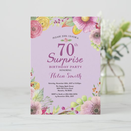 Floral Surprise 70th Birthday Invitation Paars Kaart (Staand voorkant)