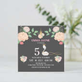 Floral Swan Girls Birthday Invitation Kaart (Staand voorkant)