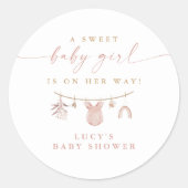 Floral Sweet Baby Girl Clothesline Baby shower Ronde Sticker (Voorkant)