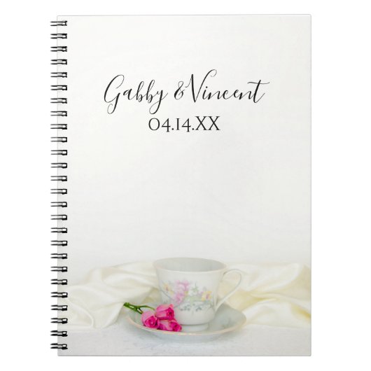 Floral Tea Cup en roze Roses Wedding Guest Book Notitieboek (Voorkant)