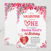 Floral Valentijnsdag 1e Verjaardagsuitnodiging Kaart (Voorkant / Achterkant)