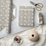 Floral Vintage Christmas wrapping Cadeaupapier<br><div class="desc">Floral Vintage kerstinpakpapier.</div>