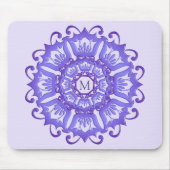 Floral violet mandala. Monogram. Muismat (Voorkant)