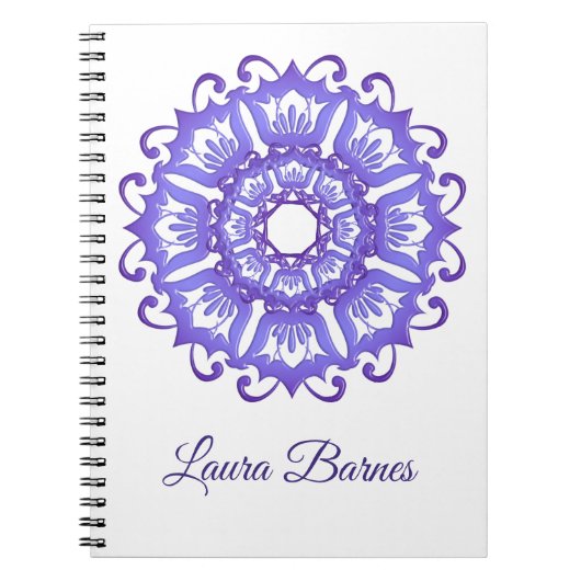 Floral violet mandala. Naam. Notitieboek (Voorkant)