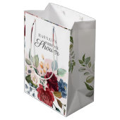 Floral Waterverf Burgundy Blush Vrijgezellenfeest Medium Cadeauzakje (Achterkant Gekanteld)