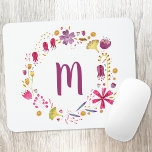 Floral Waterverf Monogram Muismat<br><div class="desc">Matig florale waterverf monogram in de baarmoeder. Pas aan door het initiaal te veranderen. Originele kunst van Nic Squirrell.</div>