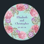 Floral Waterverf Wreath  Wedding Magneet<br><div class="desc">Een bruiloft, een herdenking of het opslaan van de datummagneet. Een mooie botanische afbeelding met een cirkelvormige poot van waterverf bloemen in roze en paars met groene bladeren daartussenin. Het bloemontwerp bestaat uit roze pinda's en paarse anemonen. De achtergrond is een zachte groene textuur van de waterverf van de munt....</div>