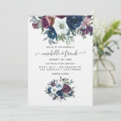 Floral Wedding Invitation Plum and Navy Kaart (Staand voorkant)
