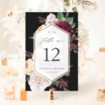 Floral Wedding Kaart<br><div class="desc">Een romantische,   florale kaart met prachtige,  rijke pruimen en bleke roze roze roze roze roze roze roze roze roze roze met een moderne geometrische vorm en een roos gouden lijst en een paar monogram.</div>