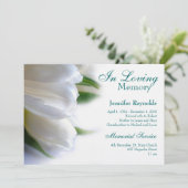 Floral White Memorial begrafenisaankondiging Kaart (Staand voorkant)