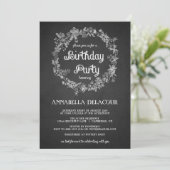 Floral Wreath Chalkboard Birthday Party Invitation Kaart (Staand voorkant)