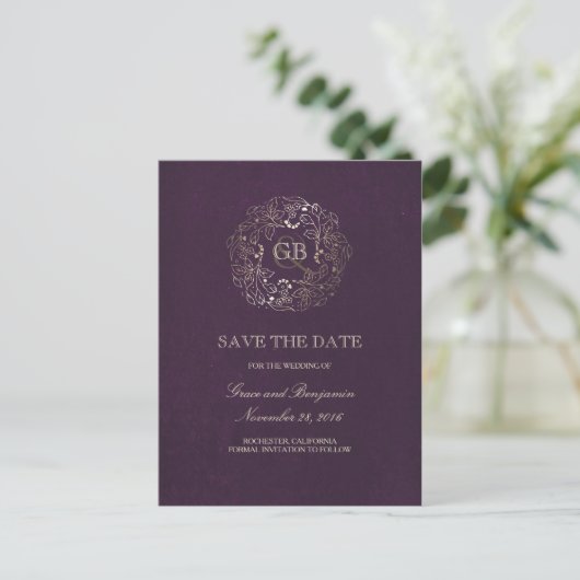 Floral Wreath Gold en Plum Save the Date Aankondigingskaart (Staand voorkant)