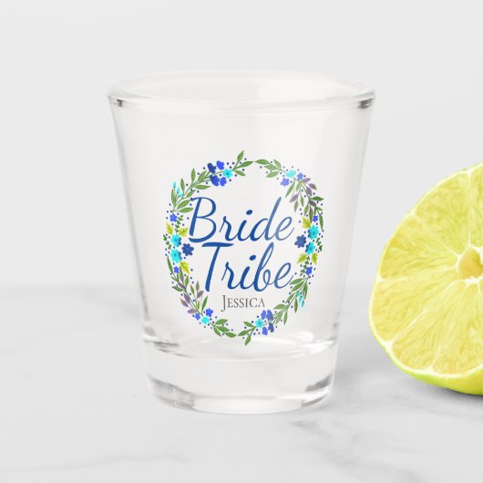 Floral Wreath Personalized Bride Tribe Shot Glas (Voorkant)