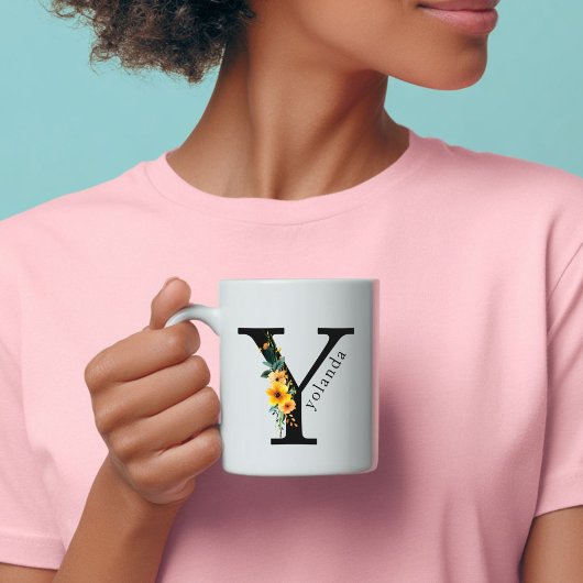 Floral Y Monogram Mok met bewerkbare naam