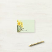 Floral Yellow Daffodil Green Crackle Monogram 4x3 Post-it® Notes (Op bureau)