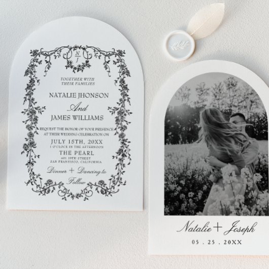 Florale Zwart Witte Monogram Foto Gebogen Huwelijk Kaart