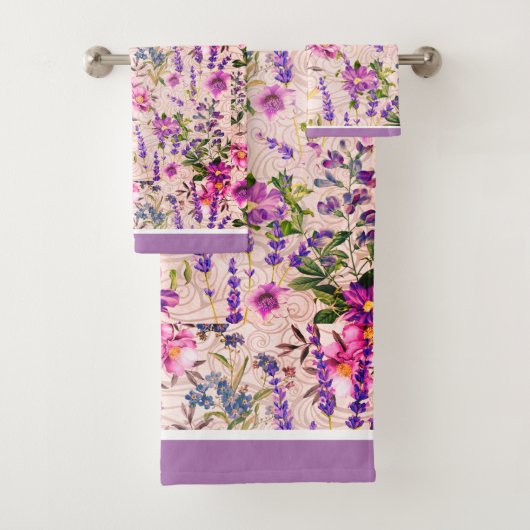 Florals Mauve, Roze, Blauw Bad Handdoek (Insitu)
